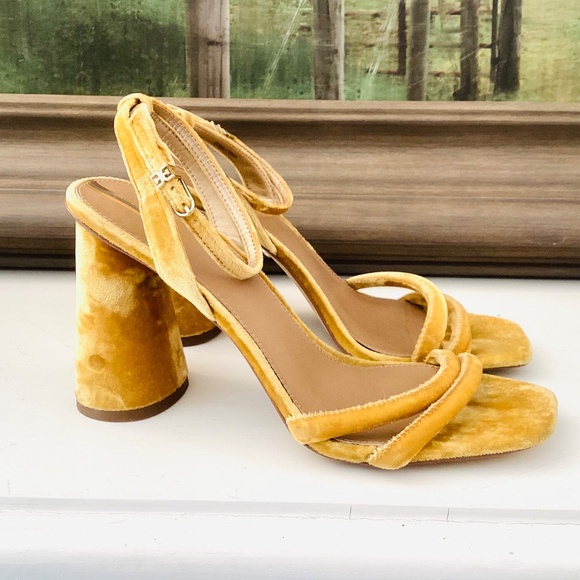 Sam Edelman Kia Block Heels Yellow Velvet Sandals Ankle Strap Buckle Size 8.5 - Picture 3 of 12